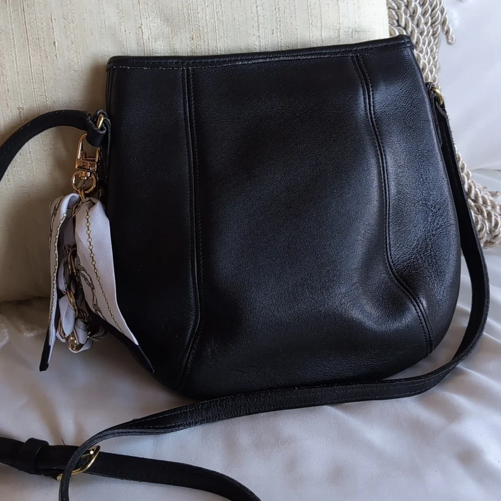 Vintage Rare Old Coach🖤  9990 Gorgeous Leather Crossbody Bag With Bling - Picture 4 of 17